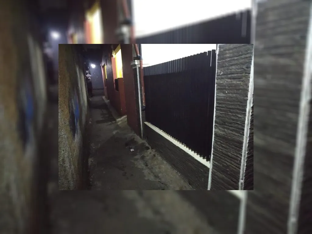 rumah kos di gang dekat kampus Unjani Bandung.jpg